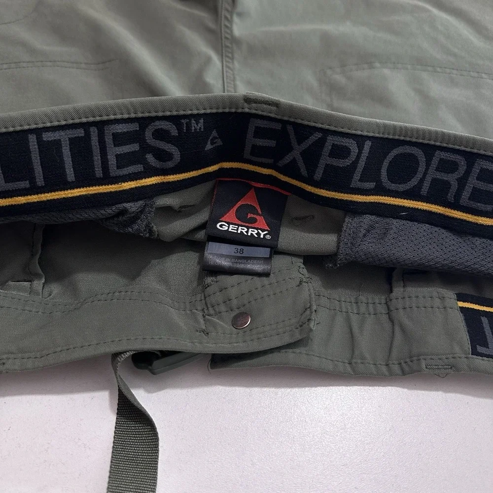 Gerry Green Shorts Adjustable Stretch Waist Zip Pockets Lightweight Men's 38